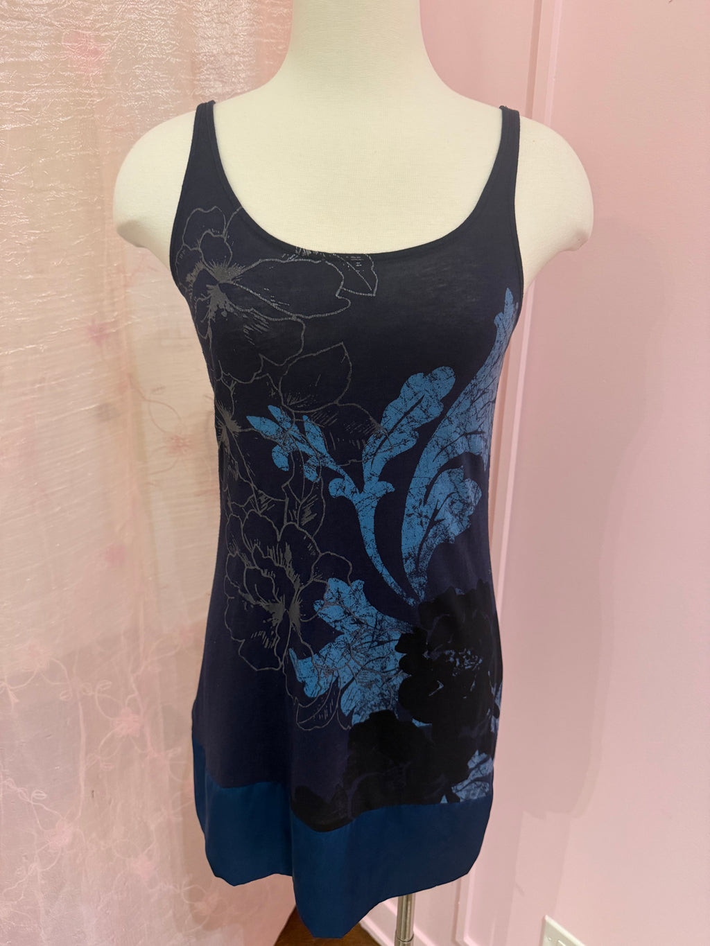 "Express" Floral Scoop Neck Dress - Small