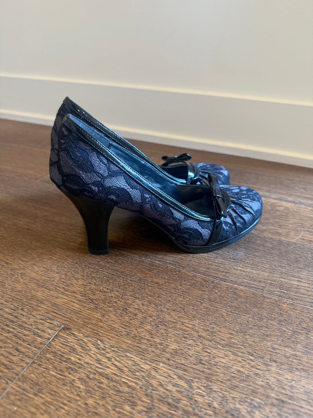 "So" Lace Maryjane Heel - 7.5