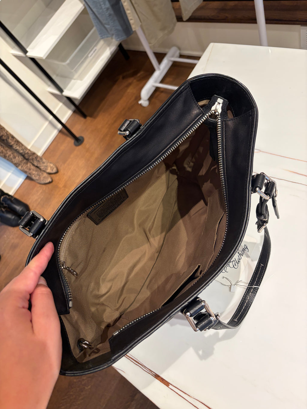 Coach 2008 East West Gallery Large Tote
