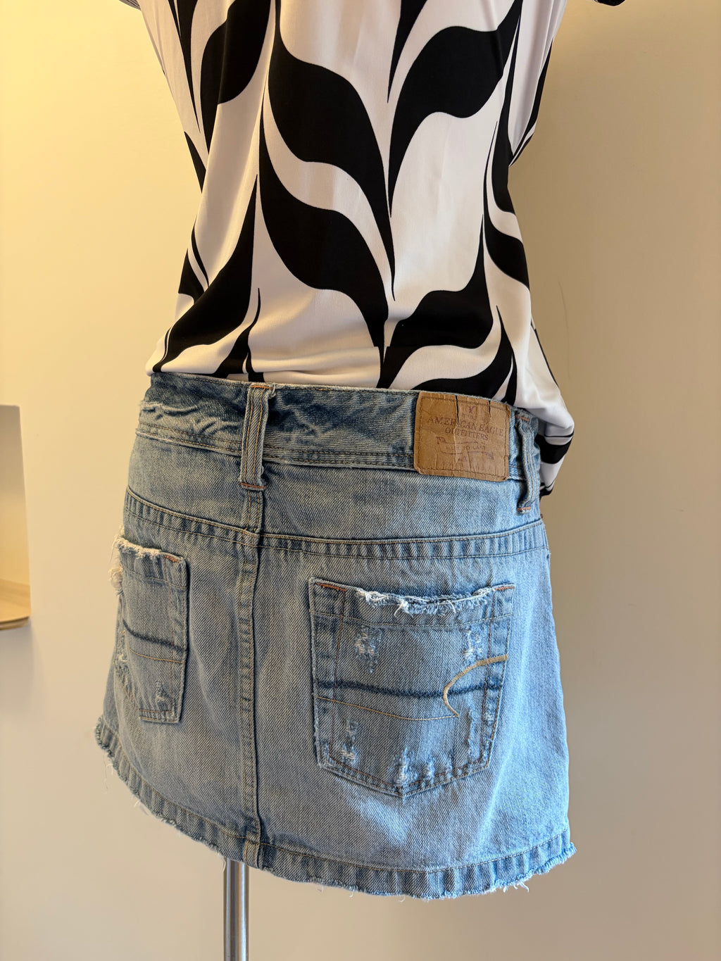 American Eagle Mini Jean Skirt - Size 4