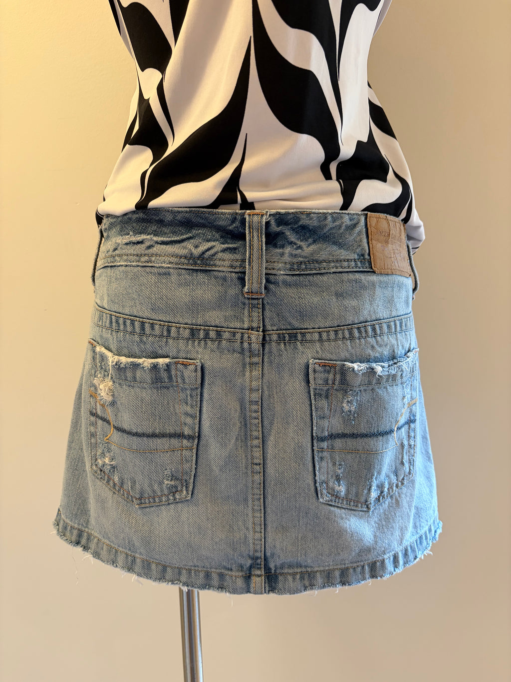 American Eagle Mini Jean Skirt - Size 4