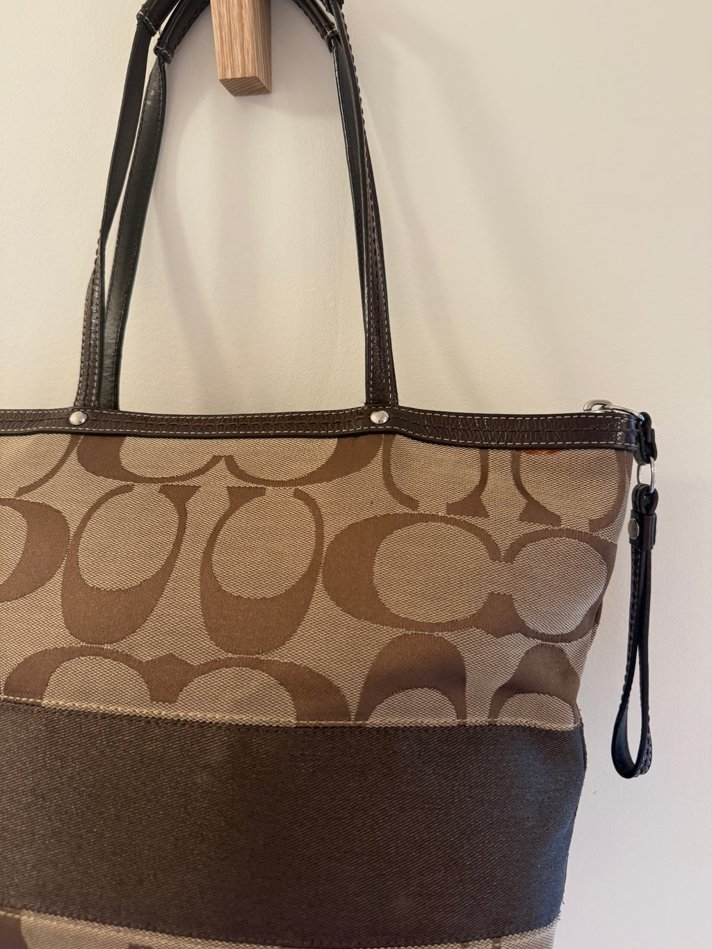 Coach 2009 Signature Stripe Tote