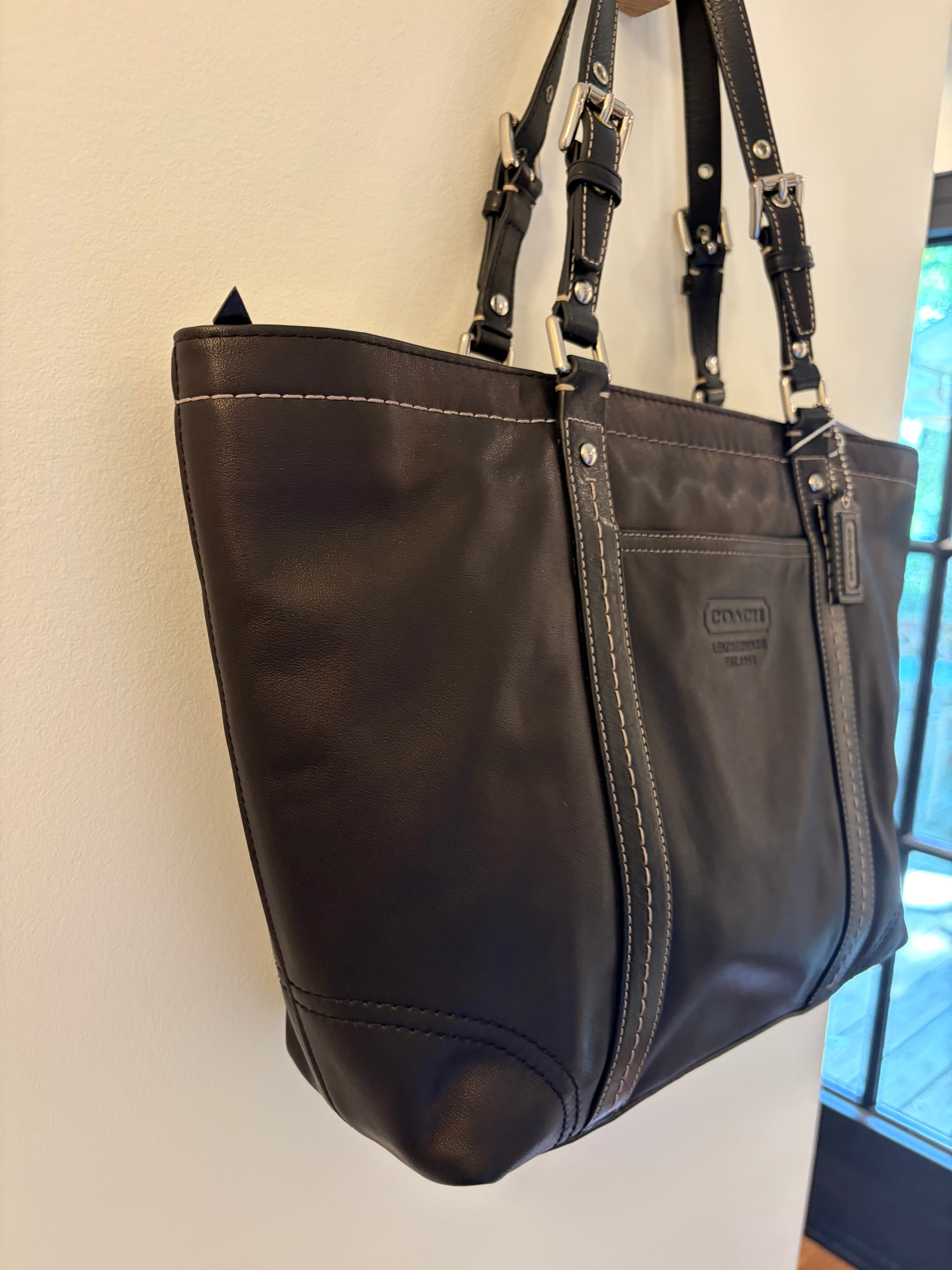 Coach 2008 East West Gallery Large Tote