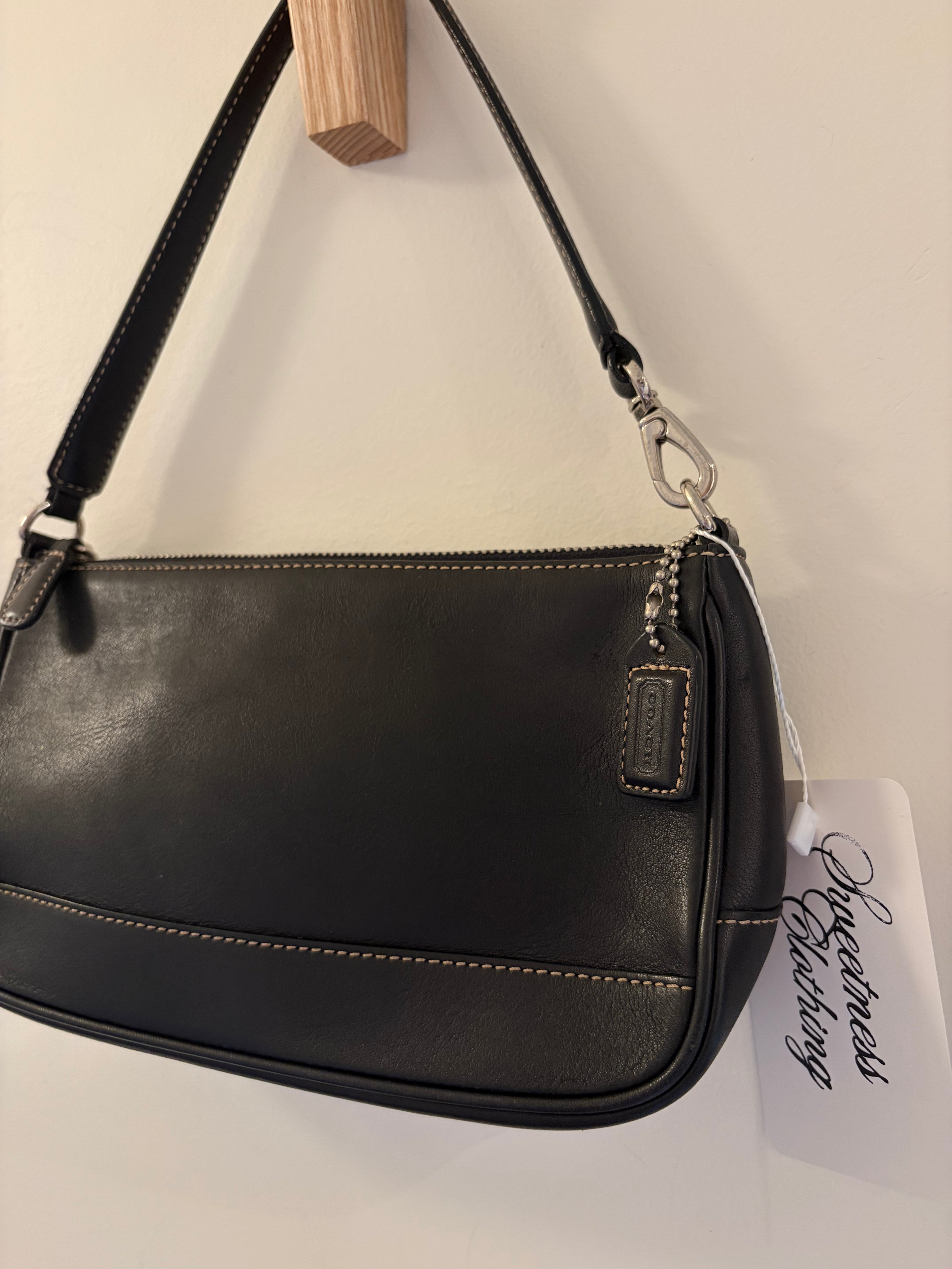Coach 2002 Hamptons Black Mini Shoulder Bag
