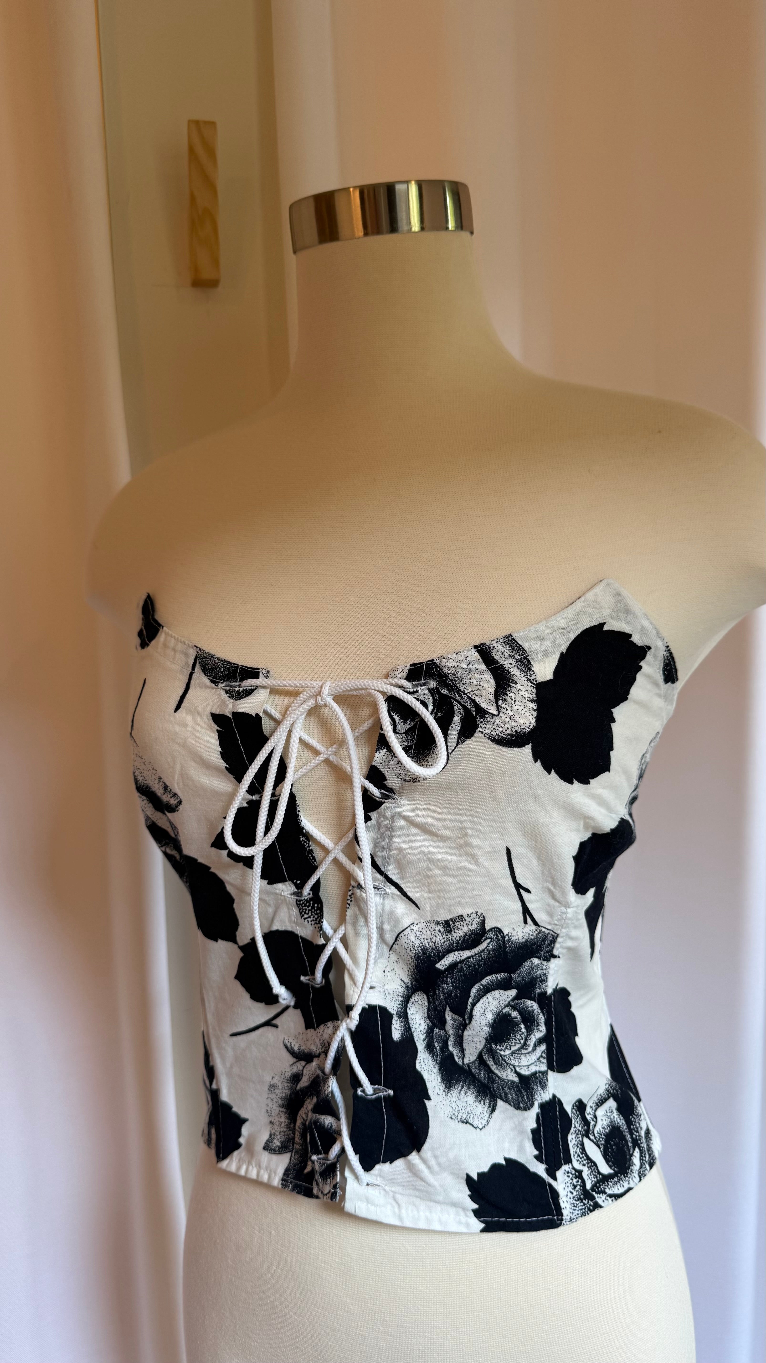 Black and White Floral Lace Up Corset - Small