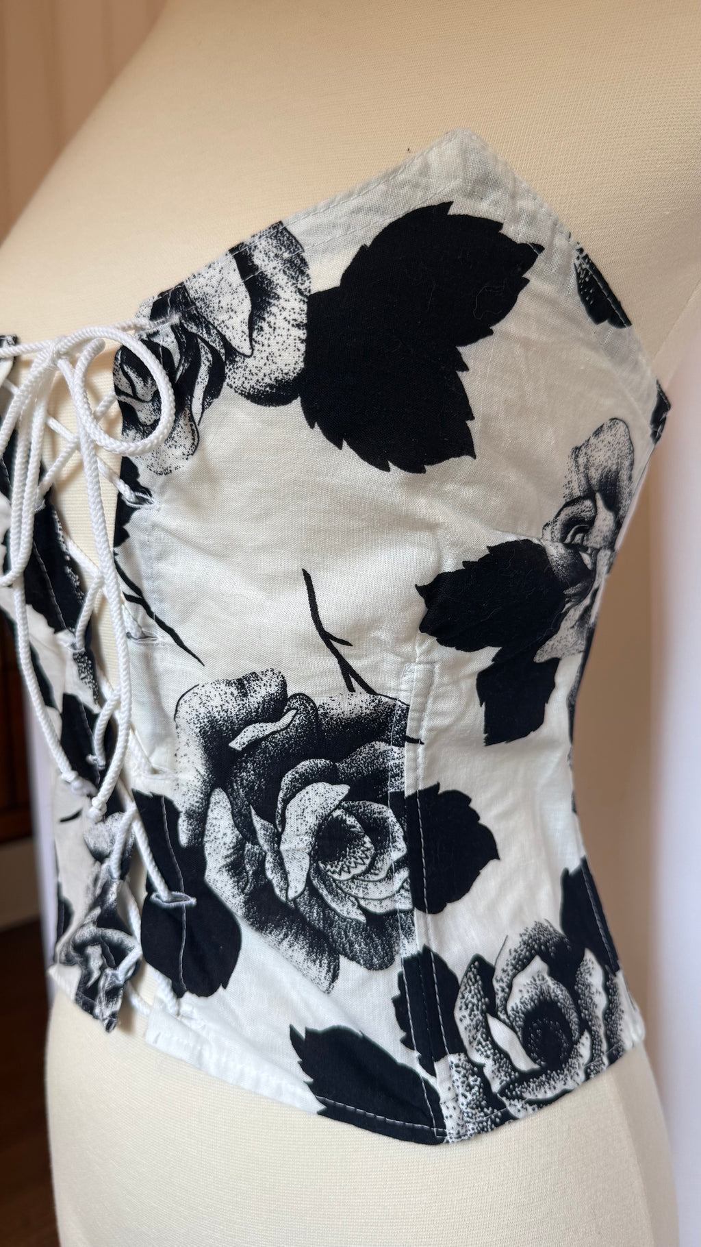 Black and White Floral Lace Up Corset - Small