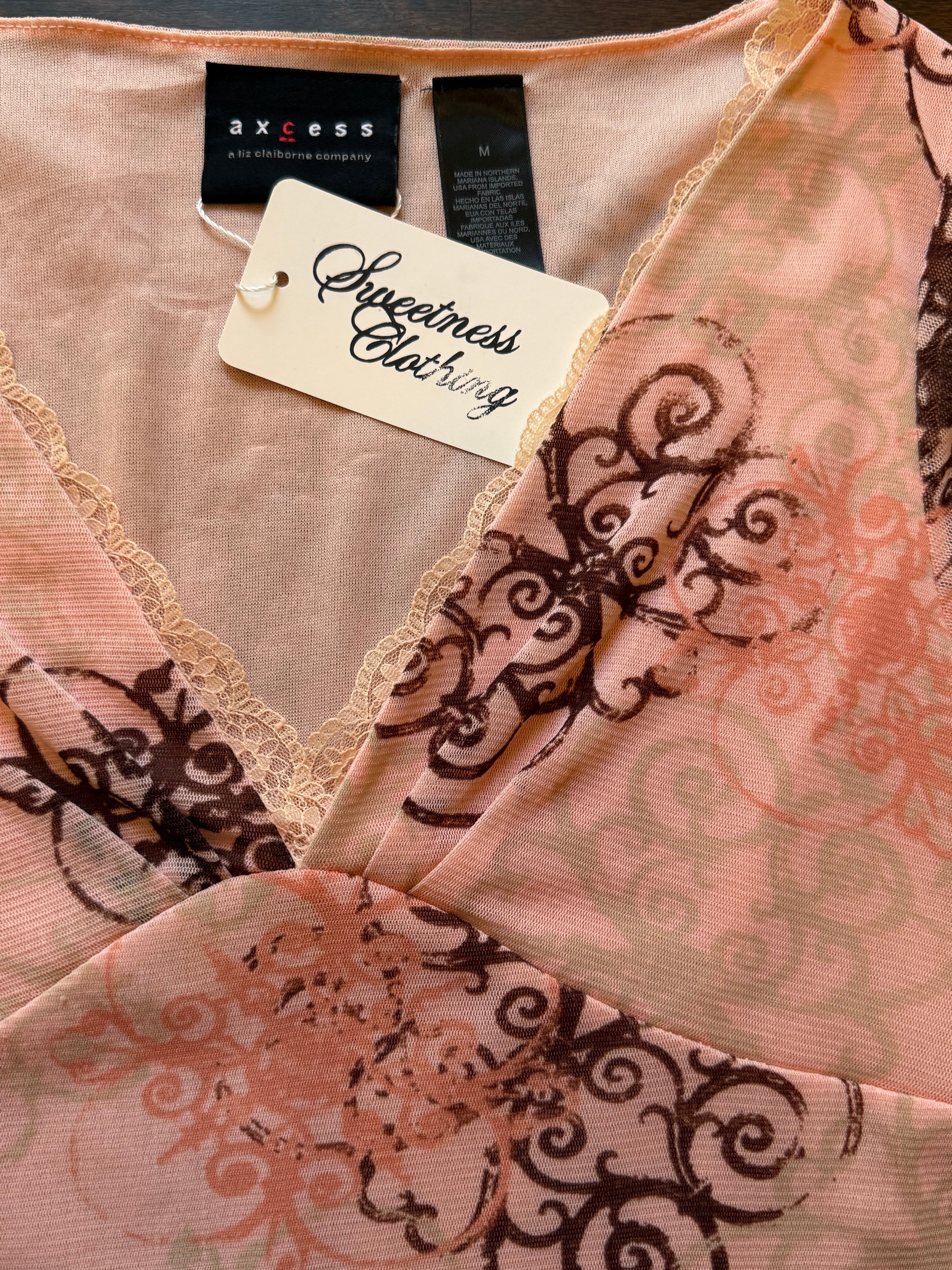 Sheer Lace Quarter Sleeve Blouse - Medium