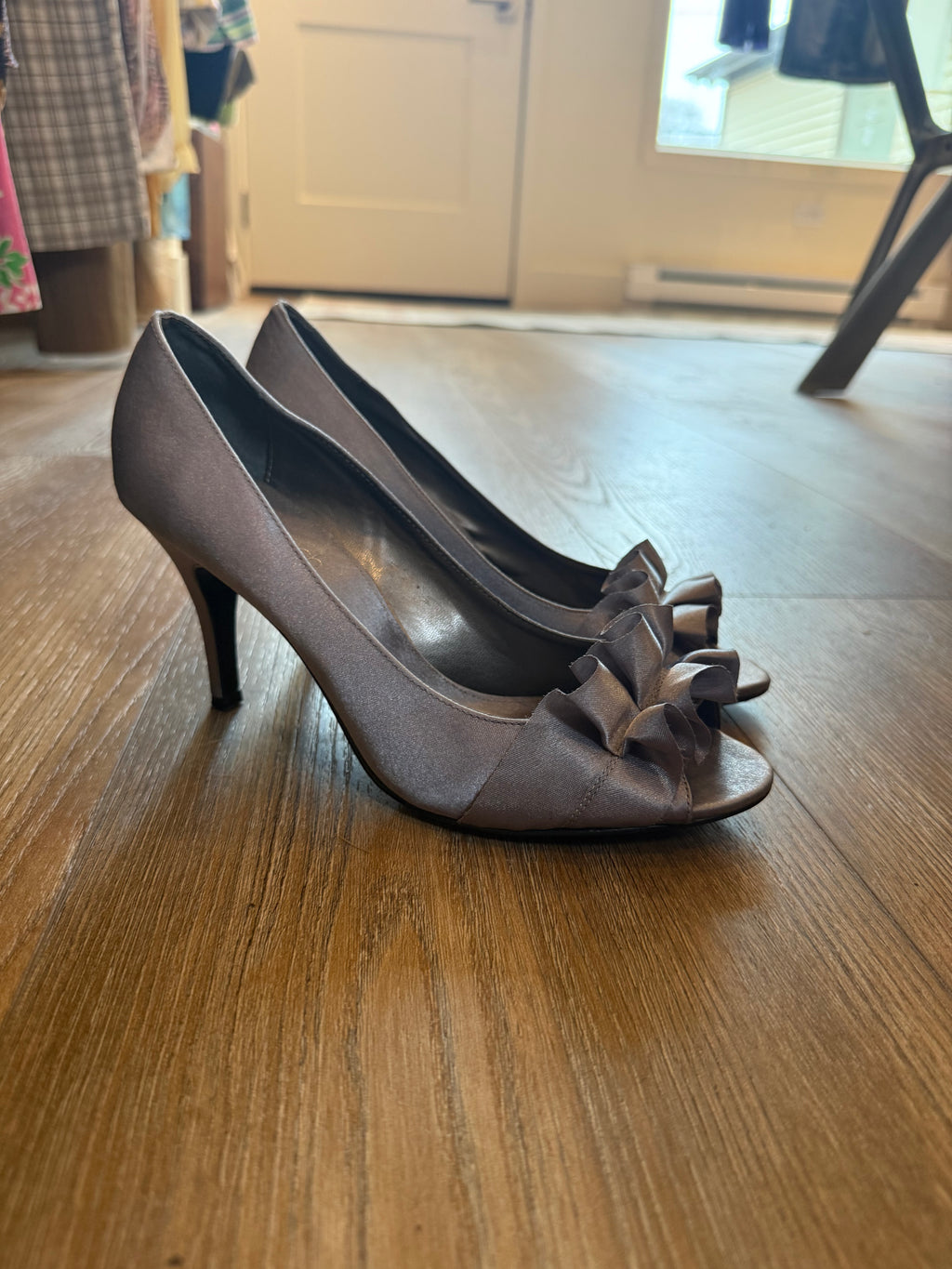 Dusty Purple Ruffle Satin Pump - 8.5