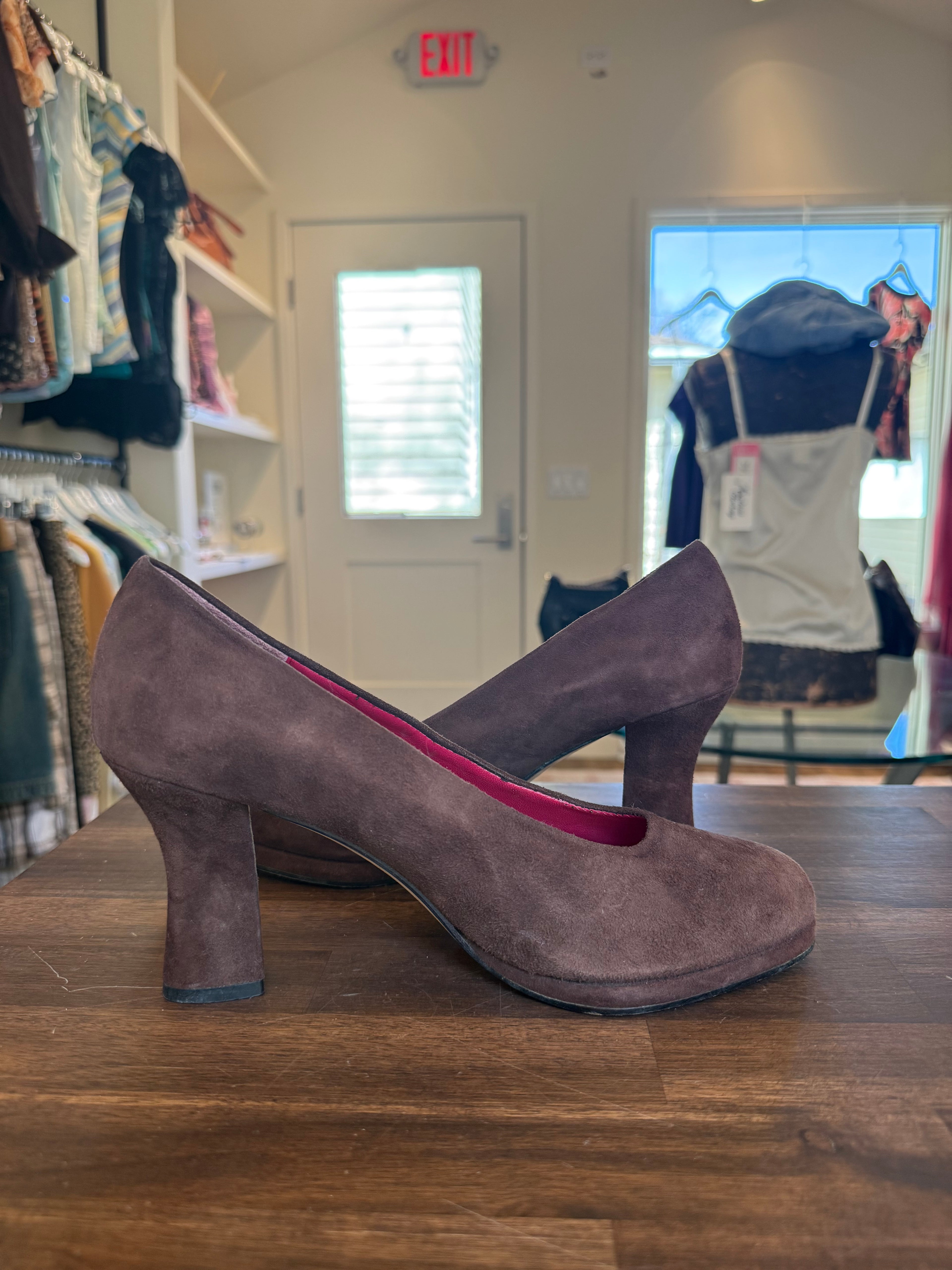 Vintage Charles Jourdan Brown Suede Heels - Size 9