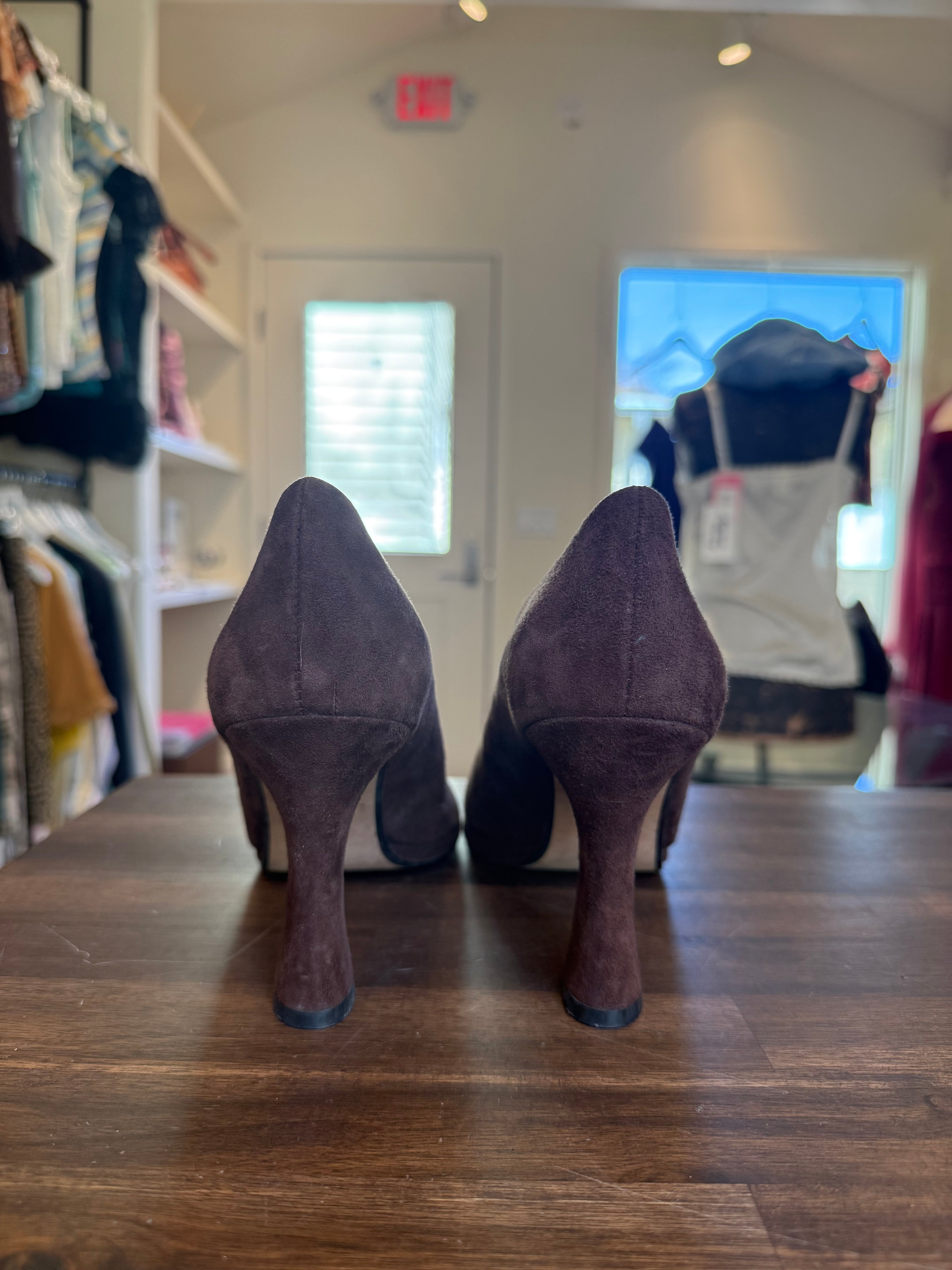 Vintage Charles Jourdan Brown Suede Heels - Size 9