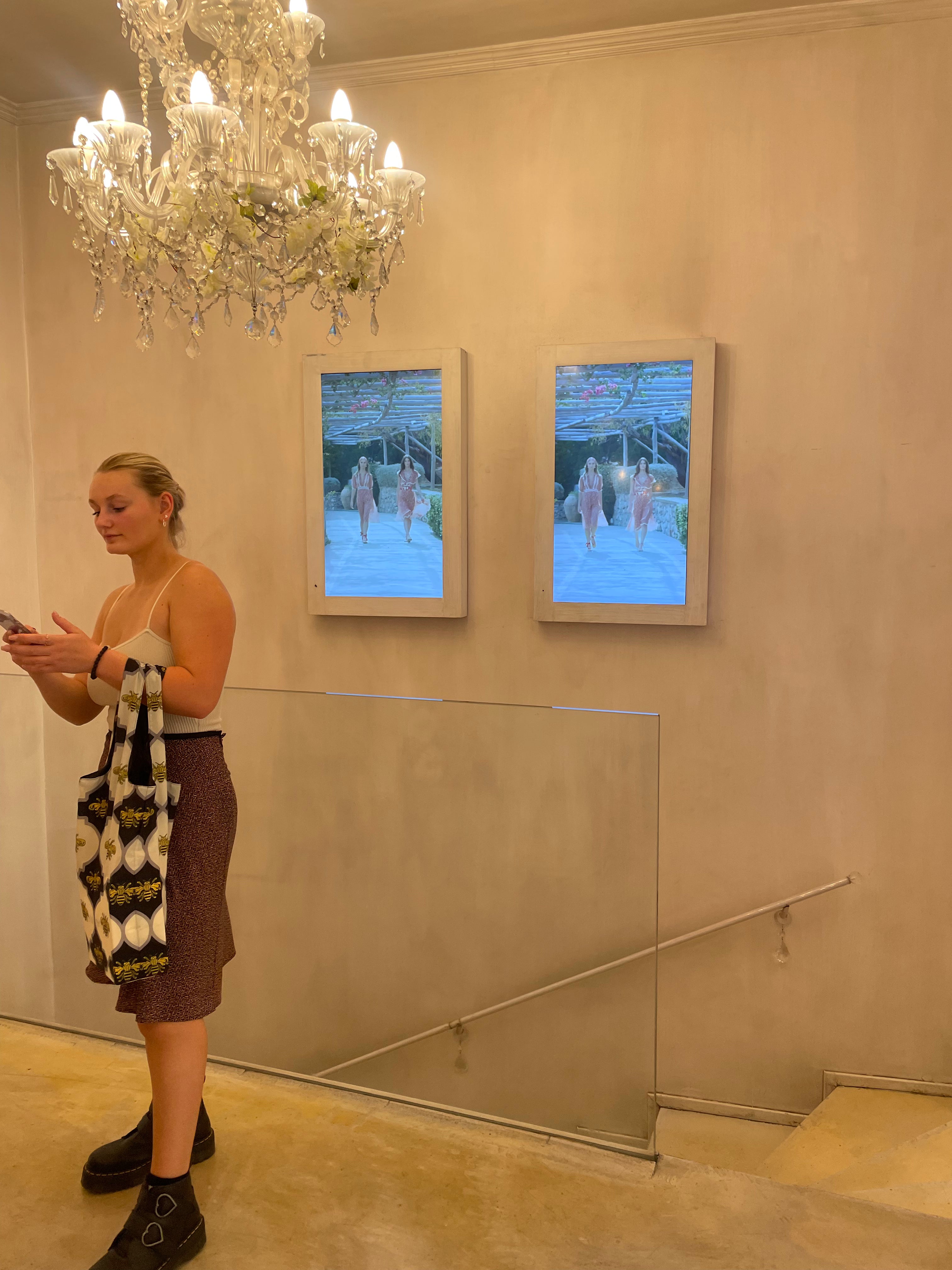 Black & Pink Knee Length Midi Skirt - Medium