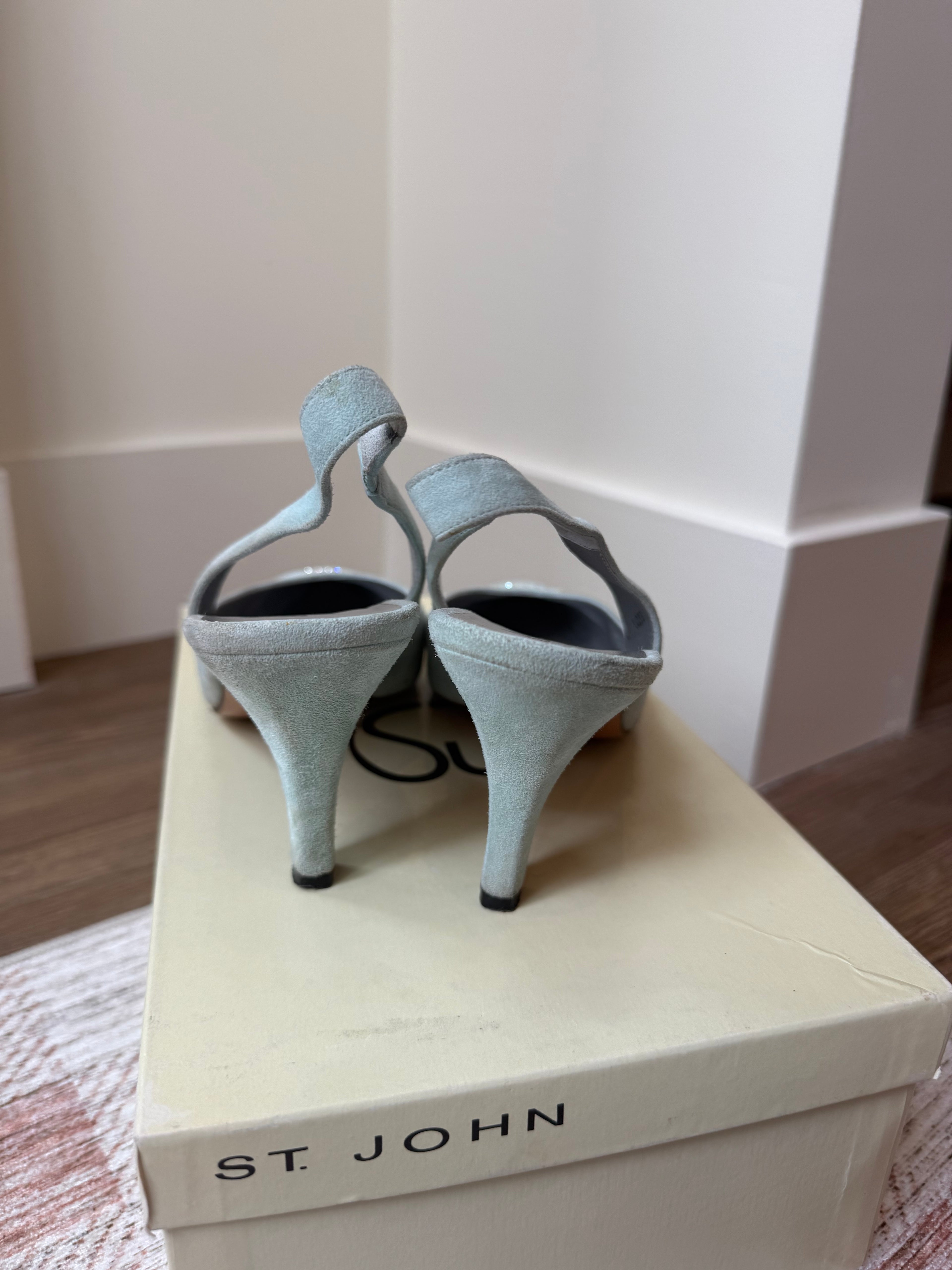 Tiffany Blue Slingbacks - Size 7