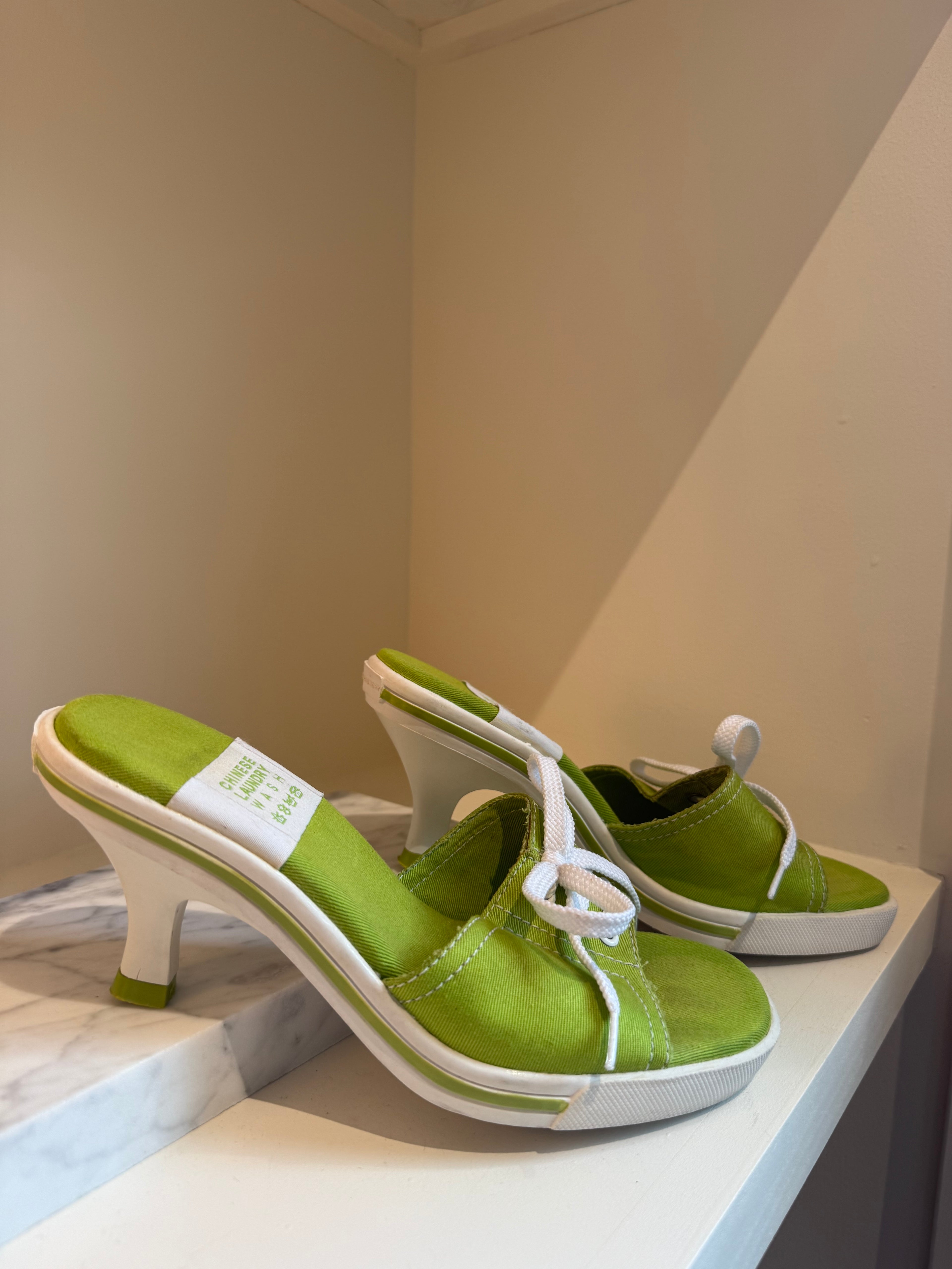 Chinese Laundry Wash Kitten Heels - Size 6.5