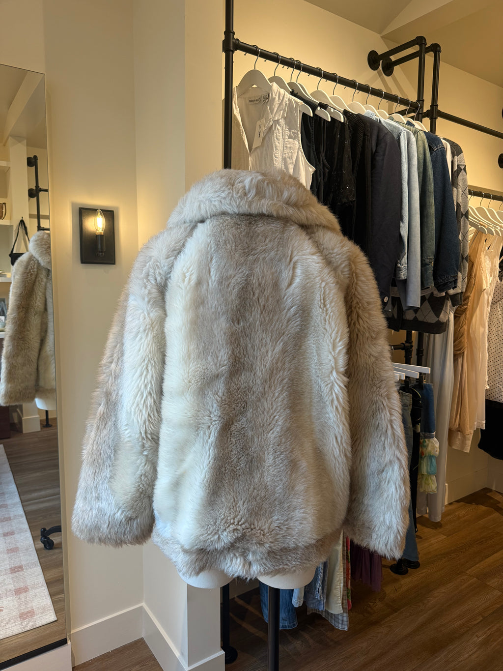 Vintage Country Pacer Fur Coat (real fur) - Medium